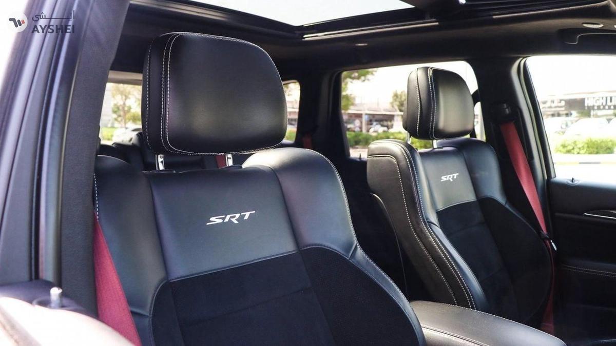 Jeep Grand Cherokee SRT8-8-8