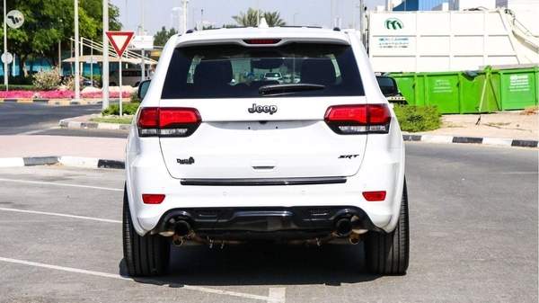 Jeep Grand Cherokee SRT8