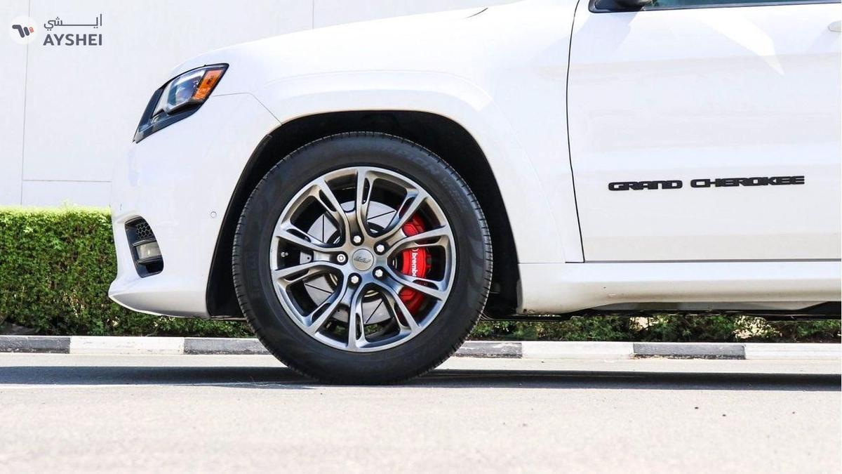 Jeep Grand Cherokee SRT8-15-15