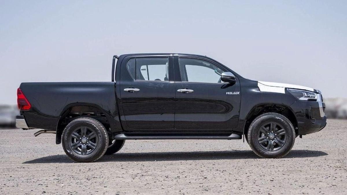 Toyota Hilux Toyota Hilux 2.4L Diesel AT 4x4 Full Option 2025-2-2