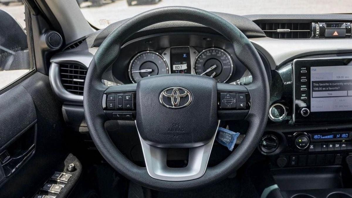Toyota Hilux Toyota Hilux 2.4L Diesel AT 4x4 Full Option 2025-15-15