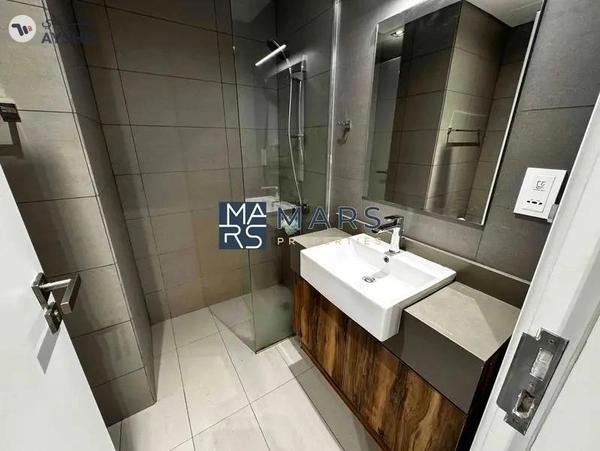 Spacious studio with kitchen appliances and all facilities available in Al mamsha.