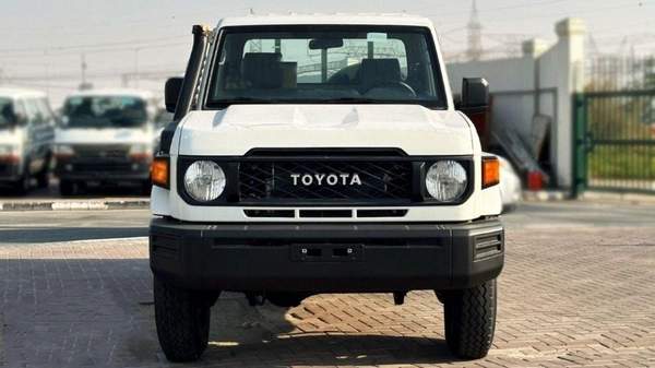 Toyota Land Cruiser Pick Up Toyota Land Cruiser Pick-up SC 4.2L Diesel MT MY2024