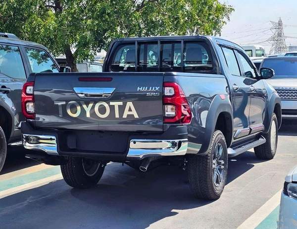 Toyota Hilux SR5 TRD WOOD INTERIOR W VISOR / 4.0L PETROL V6 4WD / BLIND SPOT / DIFFLOCK / DVD+CAMERA (CODE # H6A)