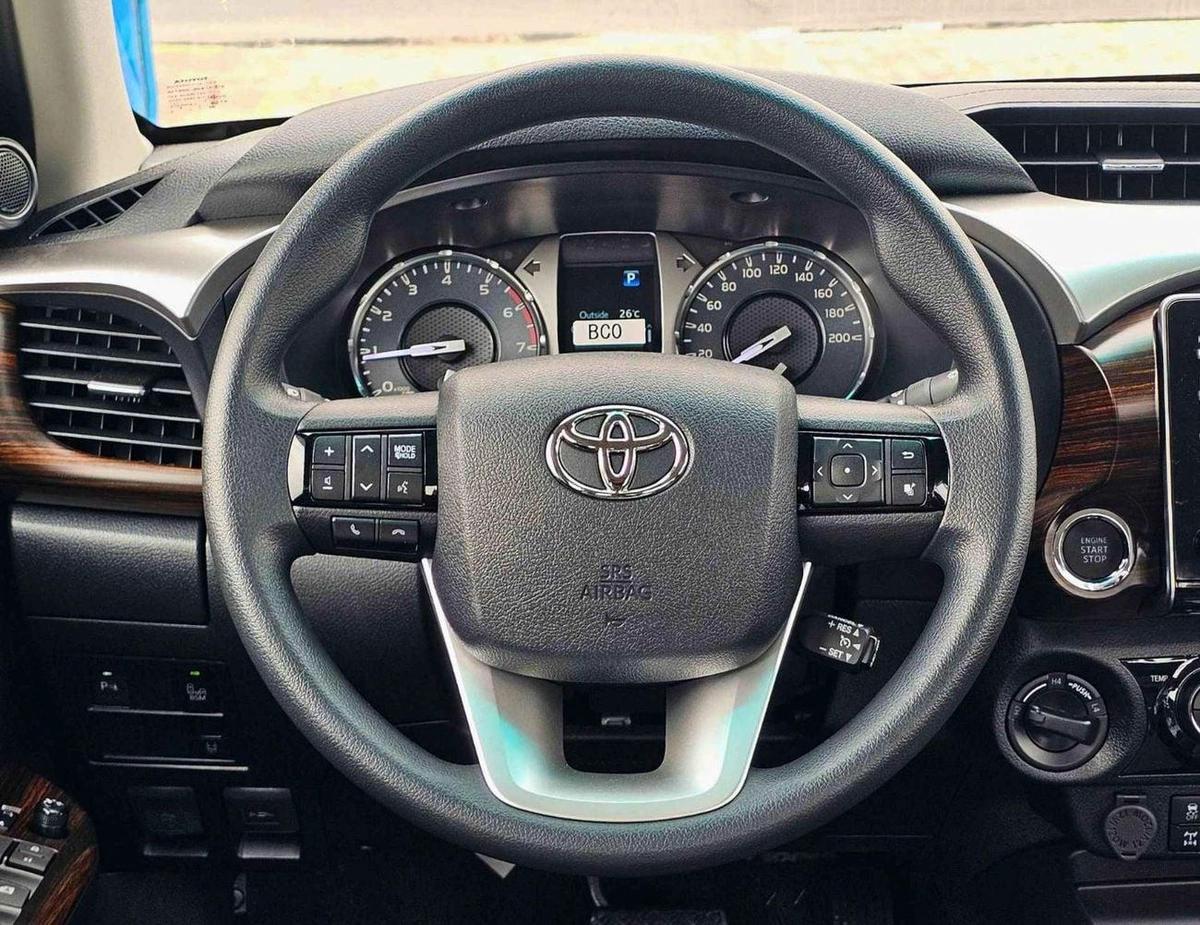 Toyota Hilux SR5 TRD WOOD INTERIOR W VISOR / 4.0L PETROL V6 4WD / BLIND SPOT / DIFFLOCK / DVD+CAMERA (CODE # H6A)-12-12