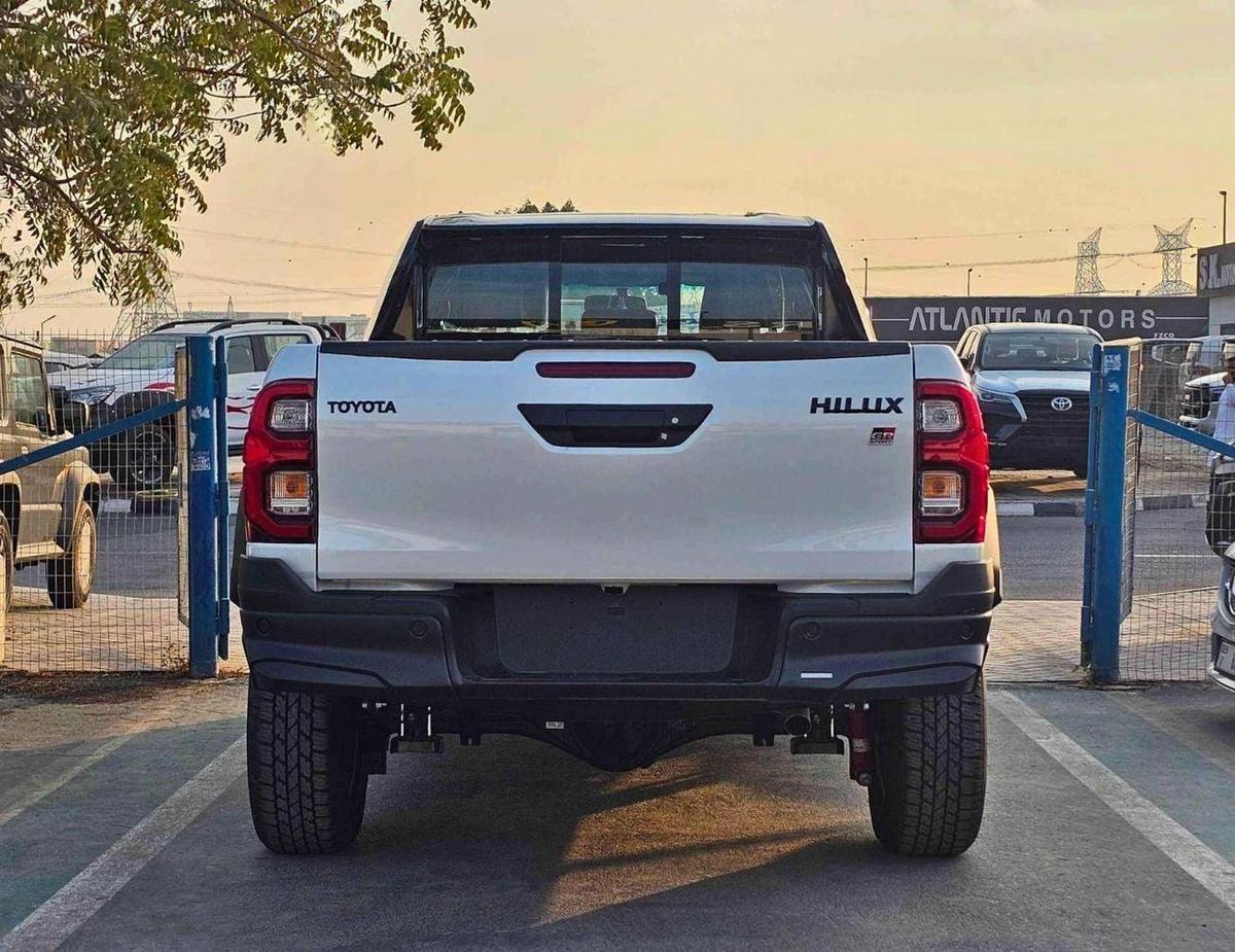Toyota Hilux GR SPORT WIDE BODY / 4.0L V6 PETROL / OVER FENDER, 360*CAMERA, DRIVER PWR SEATS / CODE#H4GRY-3-3