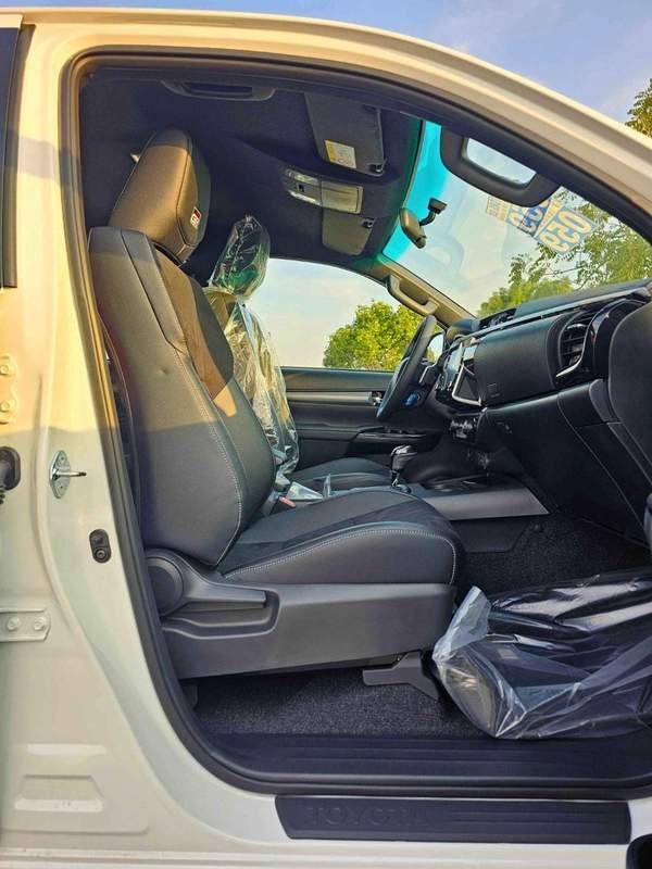 Toyota Hilux GR SPORT WIDE BODY / 4.0L V6 PETROL / OVER FENDER, 360*CAMERA, DRIVER PWR SEATS / CODE#H4GRY