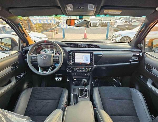 Toyota Hilux GR SPORT WIDE BODY / 4.0L V6 PETROL / OVER FENDER, 360*CAMERA, DRIVER PWR SEATS / CODE#H4GRY