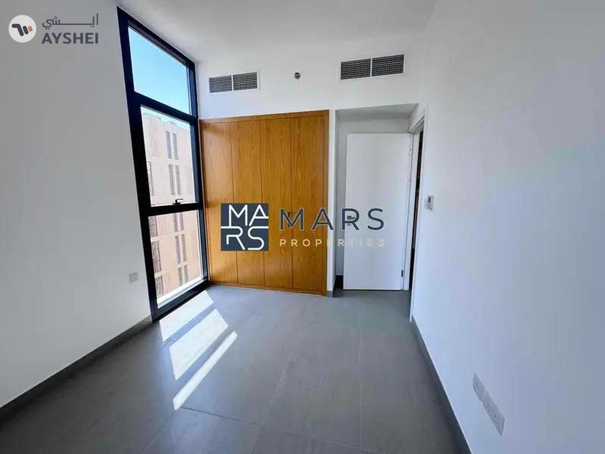 Luxurious brand new 1 BHK in a modern style community-25-25