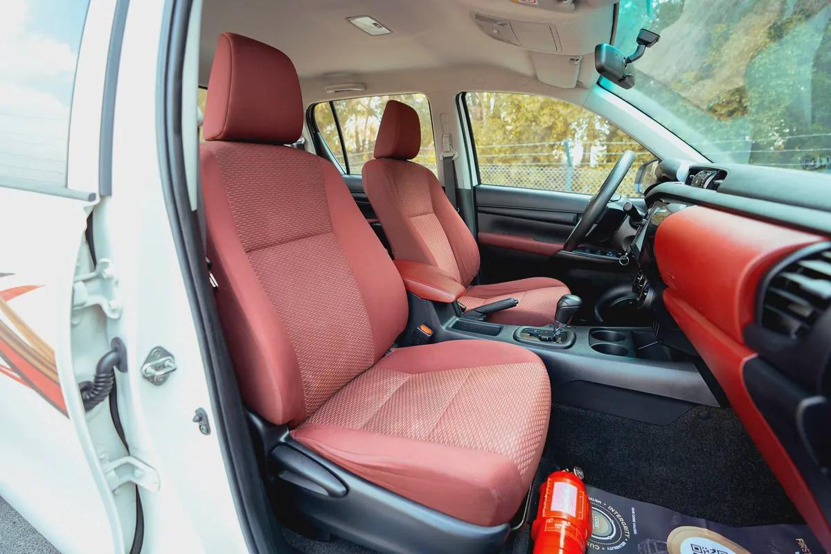 Hilux | Double Cabin 4x2 | Automatic | GCC Specs | Ref#T45099-9-9