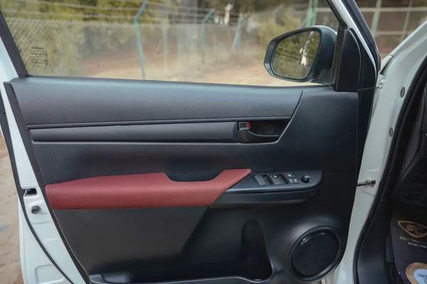 Hilux | Double Cabin 4x2 | Automatic | GCC Specs | Ref#T45099