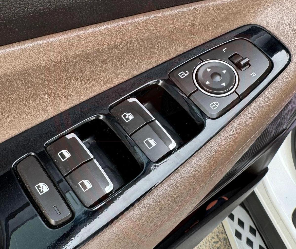 Used Hyundai Santa Fe 2024-18-18