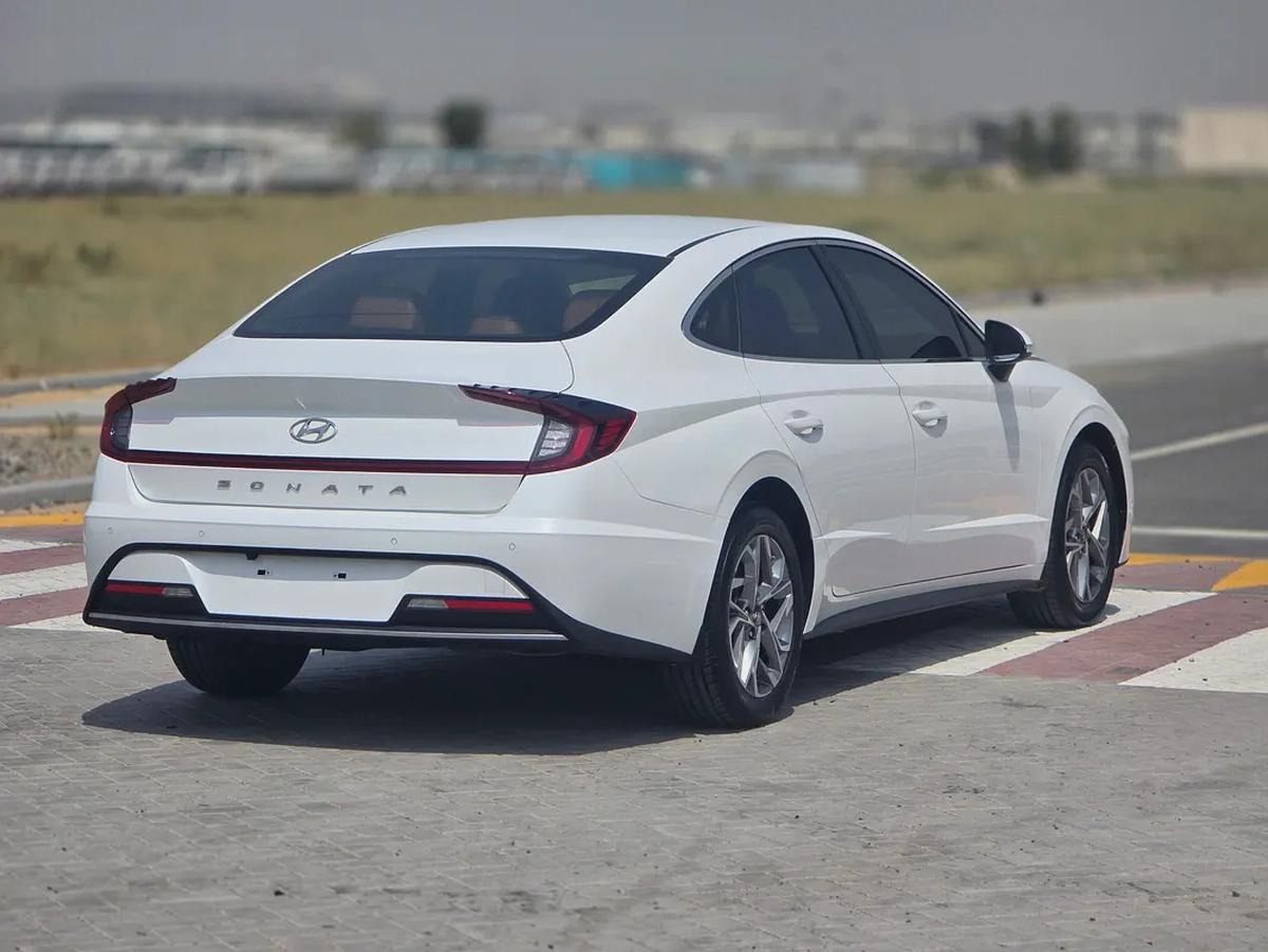 Hyundai Sonata Smart + 2020 - GCC Specs - Excellent Condition-6-6