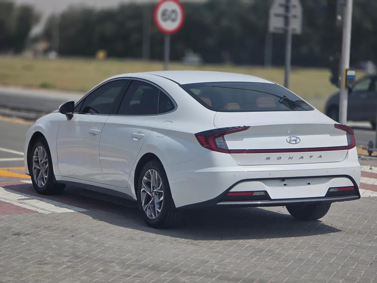 Hyundai Sonata Smart + 2020 - GCC Specs - Excellent Condition-9-9