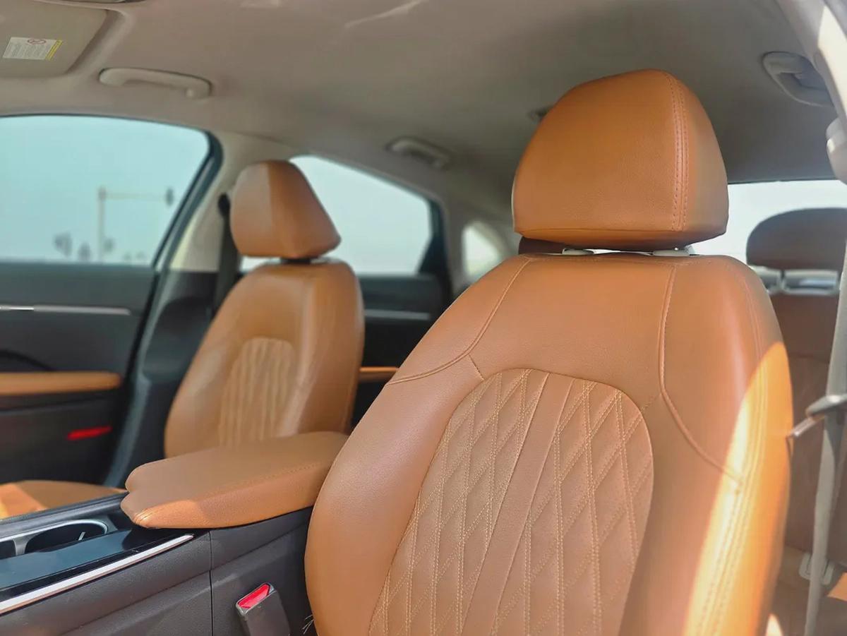 Hyundai Sonata Smart + 2020 - GCC Specs - Excellent Condition-12-12