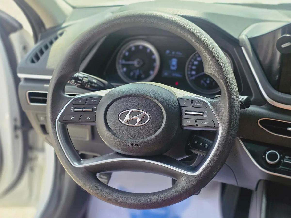Hyundai Sonata Smart + 2020 - GCC Specs - Excellent Condition-19-19