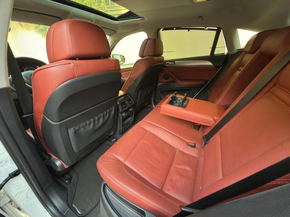Gulf Specs 2013 BMW X6 XDRIVE35i Executive 3.0Litre 6-Cyl Twin-Power Turbo-18-18