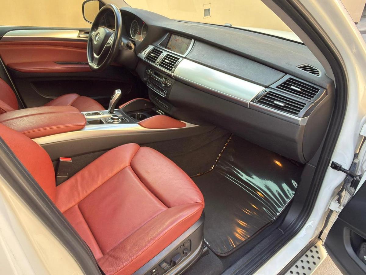 Gulf Specs 2013 BMW X6 XDRIVE35i Executive 3.0Litre 6-Cyl Twin-Power Turbo-7-7