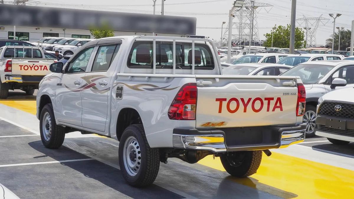 2026 Toyota Hilux Double Cab GLX 2.4L DIESEL - GCC Specs - Brand New!-3-3