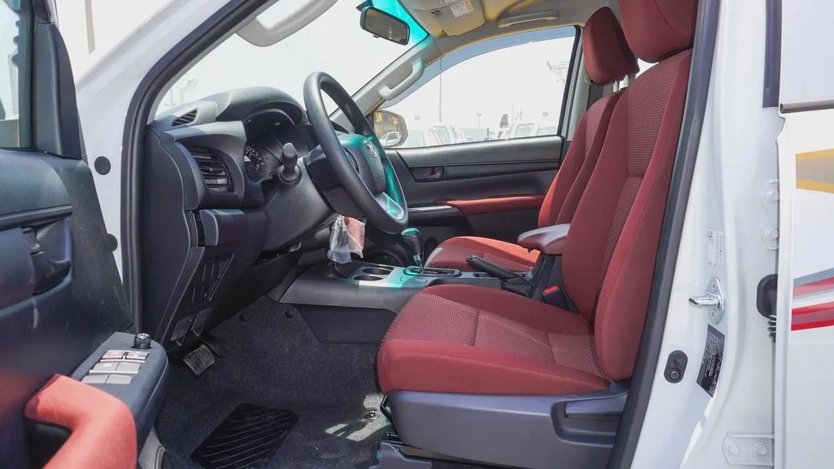 2026 Toyota Hilux Double Cab GLX 2.4L DIESEL - GCC Specs - Brand New!-8-8