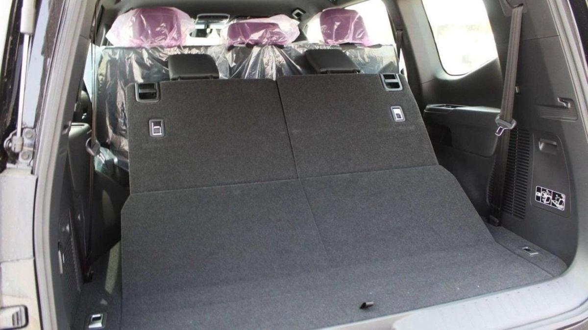 Toyota Land Cruiser LC300 GXR 4.0P AT MY2025 – BLACK-7-7
