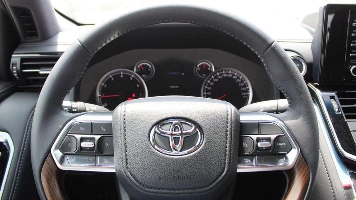 Toyota Land Cruiser LC300 GXR 4.0P AT MY2025 – BLACK-16-16