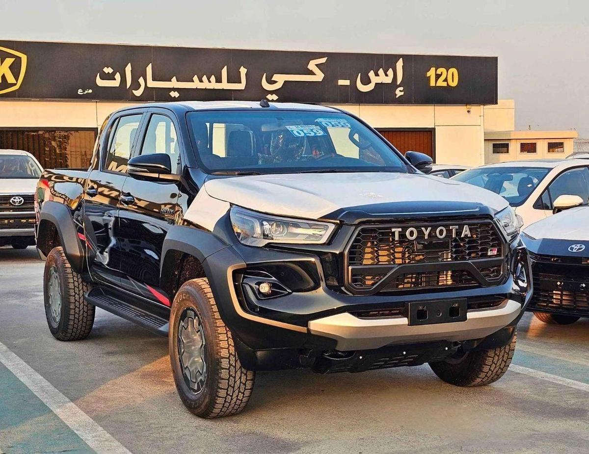 Toyota Hilux GR SPORT WIDE BODY / DOUBLE CABIN / 4.0L V6 PETROL / OVER FENDER / 360*CAMERA / DRIVER PWR SEATS / F-2-2