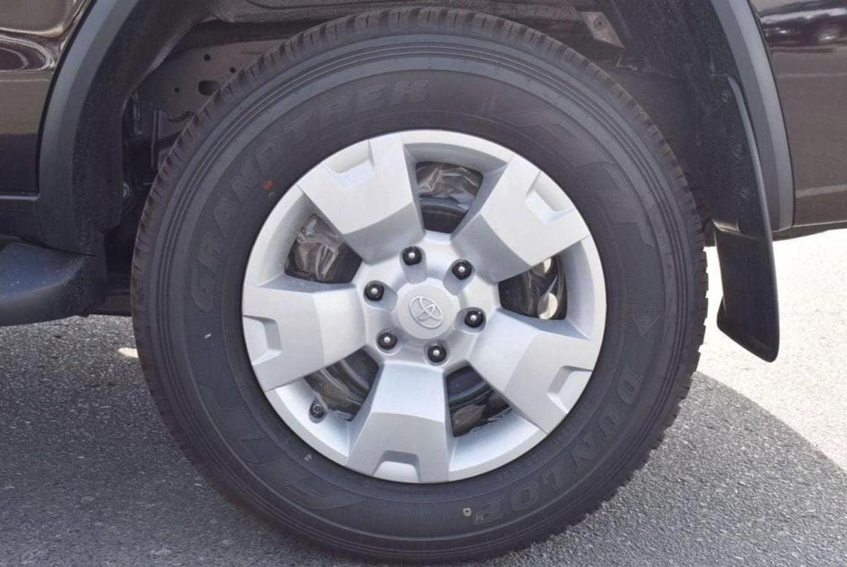 Toyota Fortuner FORTUNER 2.4L DSL-8-8
