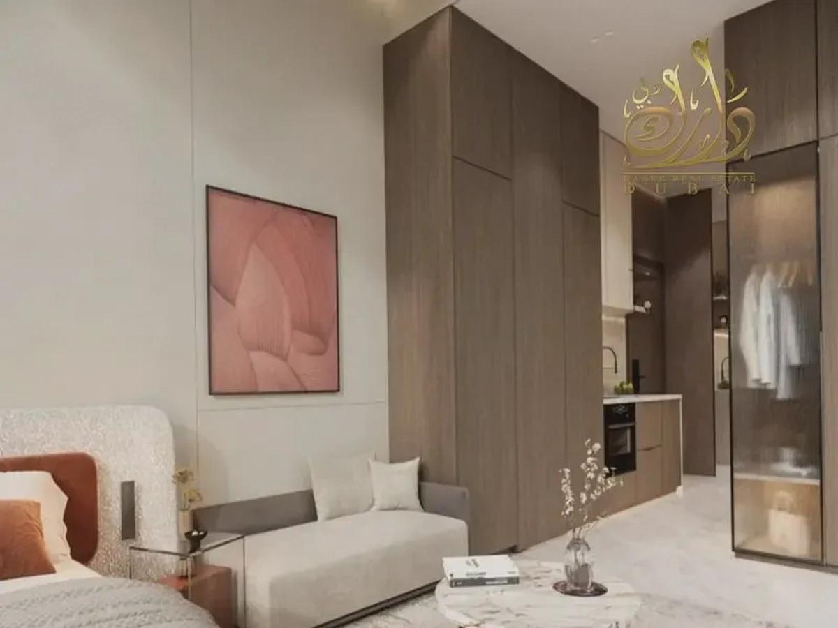 Control 25 Studios on a Single Floor in Dubai-4-4