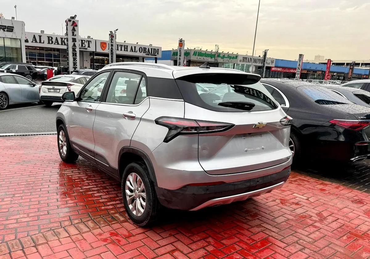 2023 Chevrolet Groove LT - GCC Specs - Like New!-3-3