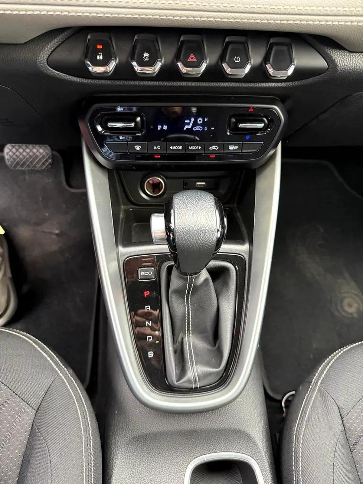 2023 Chevrolet Groove LT - GCC Specs - Like New!-8-8