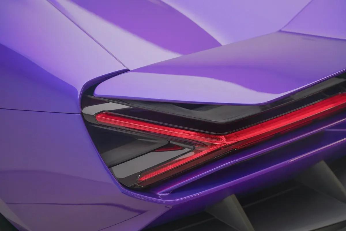 2025 LAMBORGHINI REVUELTO-9-9