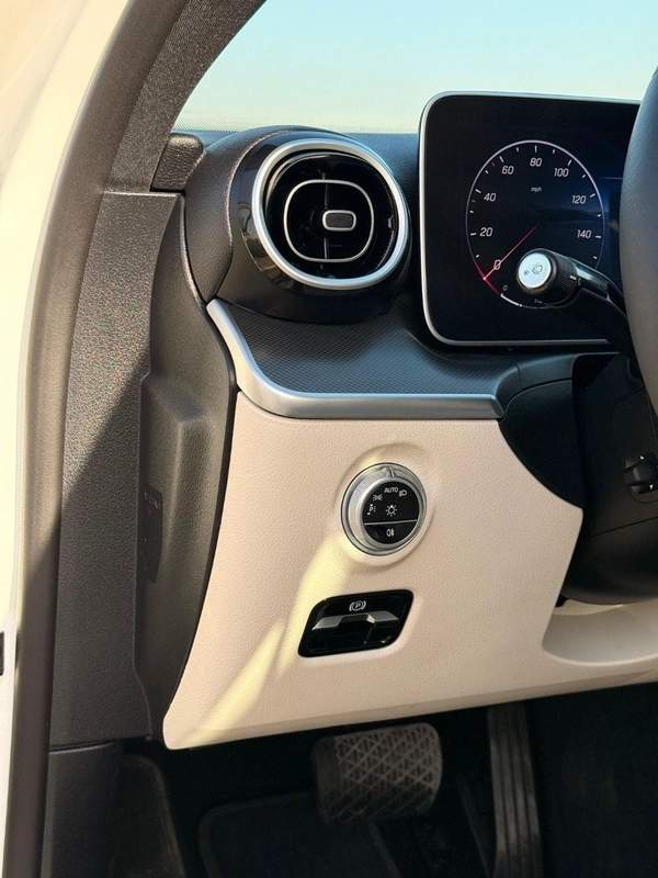 Mercedes-Benz C 300 C 300 2025 premium