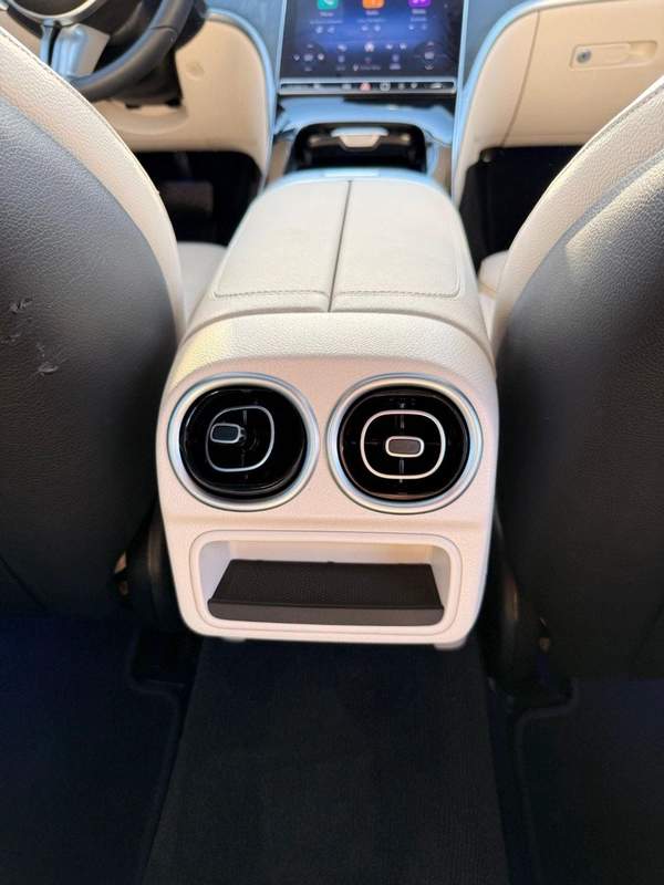 Mercedes-Benz C 300 C 300 2025 premium