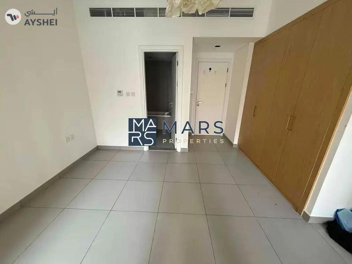 Pool View | Two Balcony | spacious |-9-9