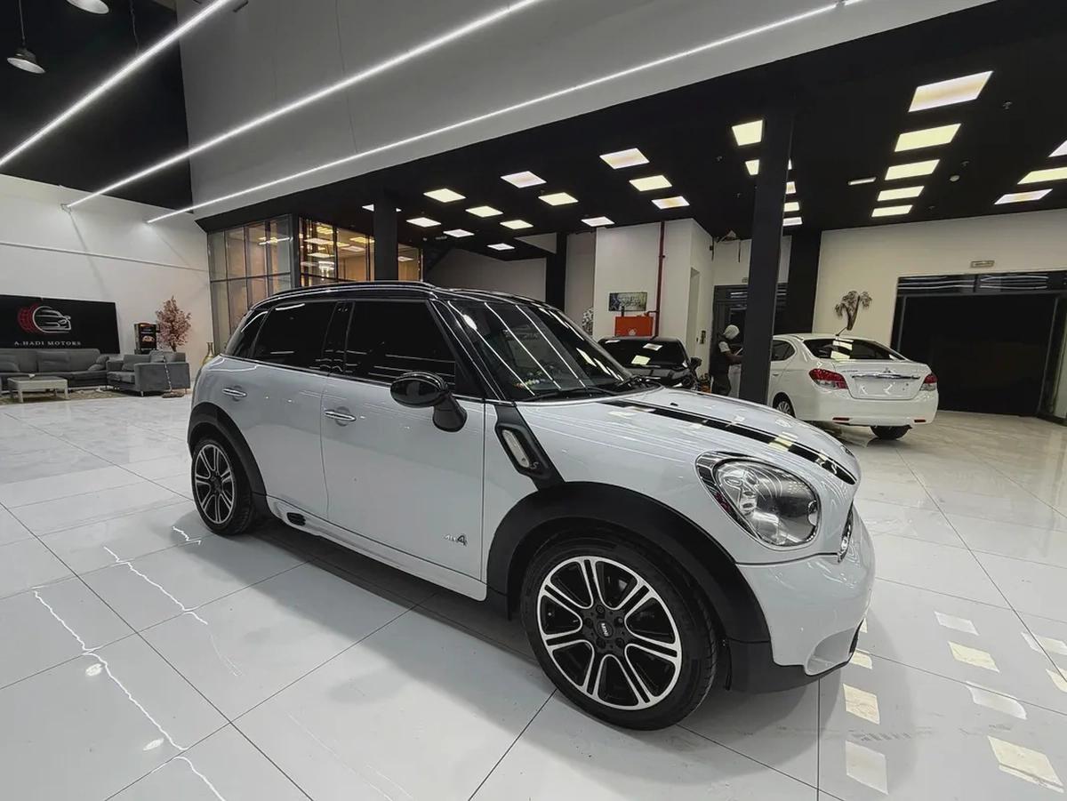 Mini Cooper 4 door S-Line-2-2