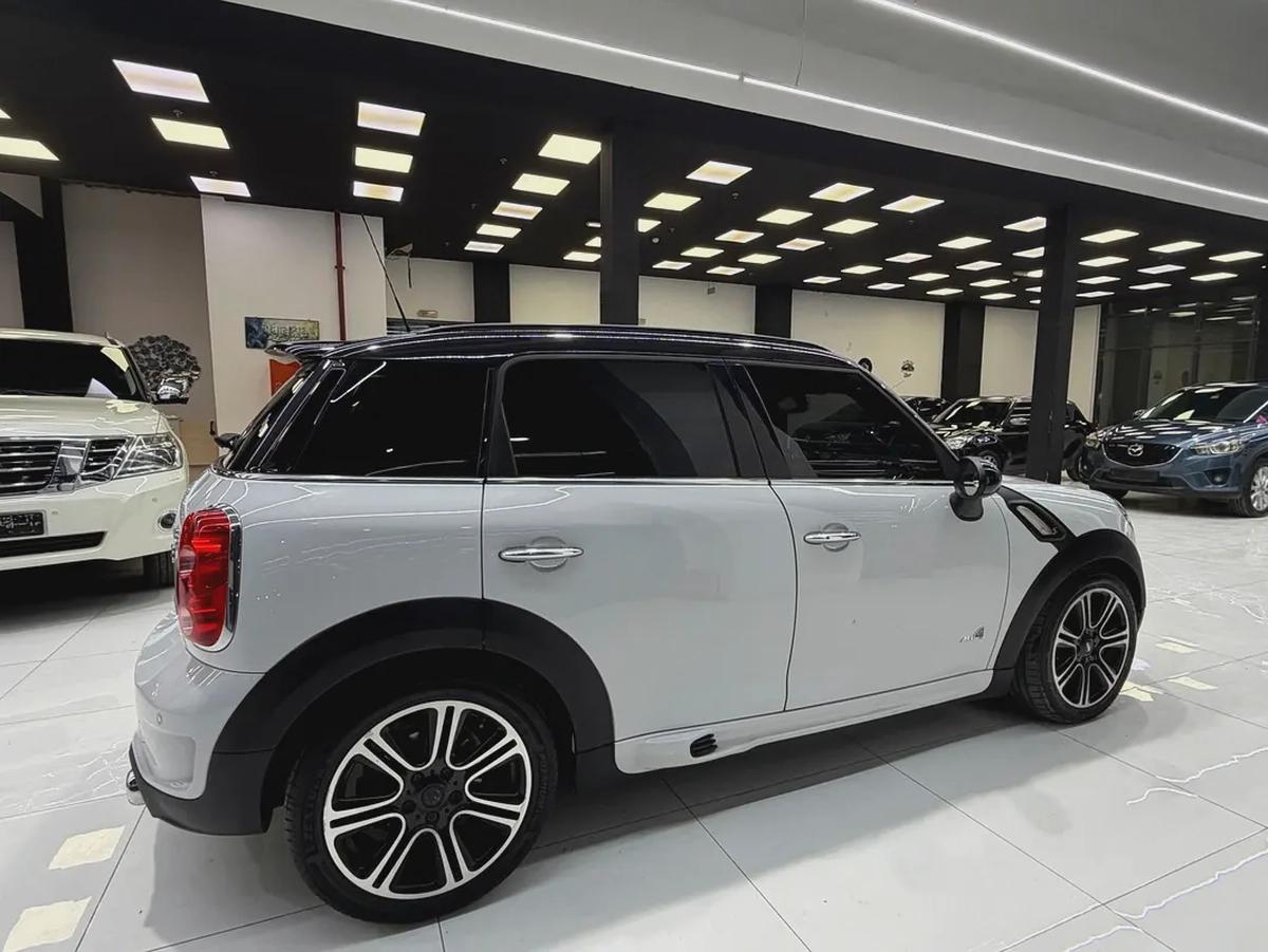 Mini Cooper 4 door S-Line-3-3