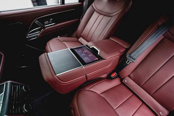 2025 RANGE ROVER P530 AUTOBIOGRAPHY LWB | MAIN DEALER WARRANTY 5 YEARS