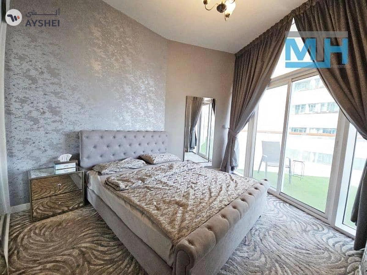 Millennium Binghatti Residences, Business Bay, Dubai-15-15