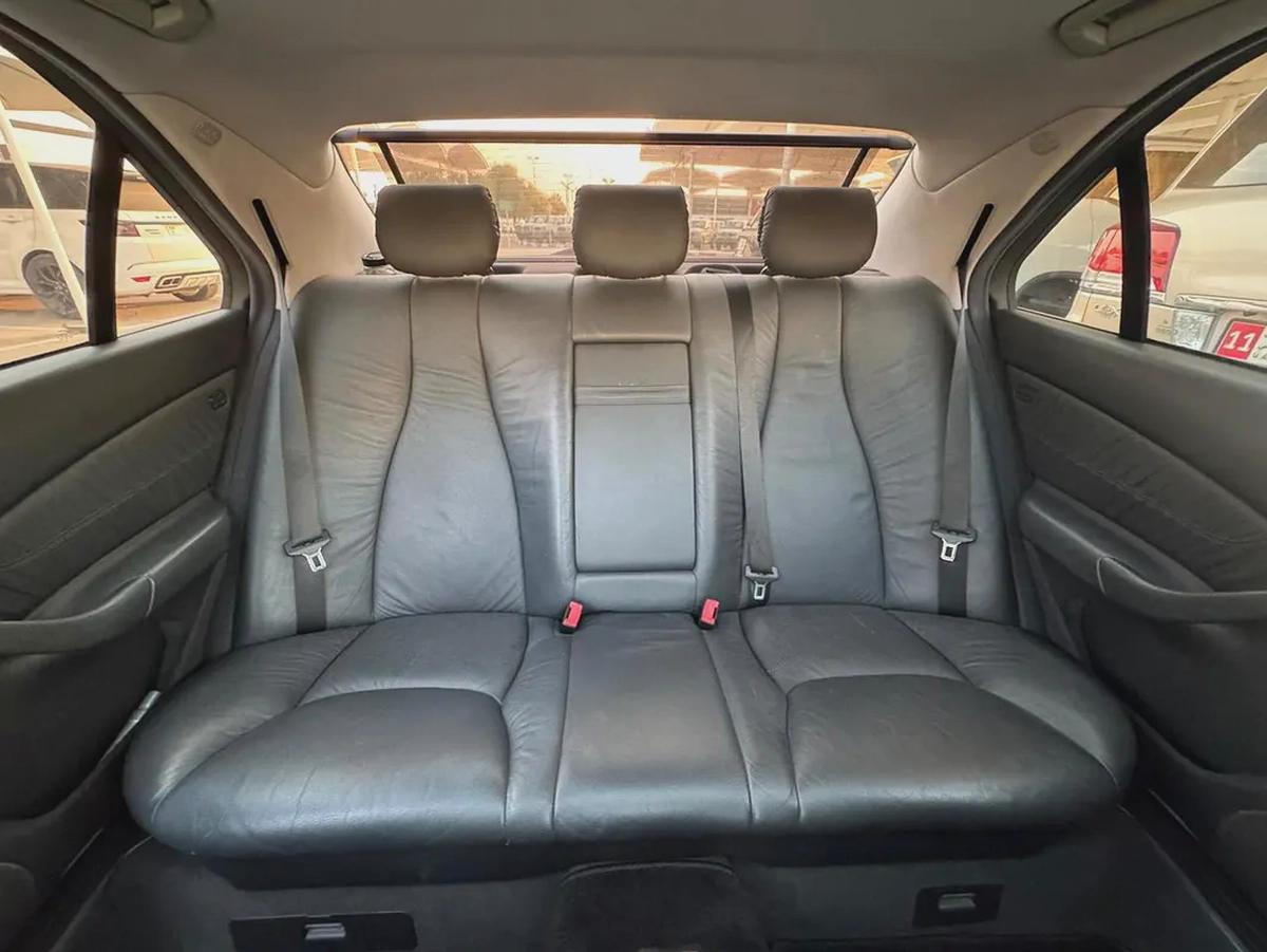Mercedes Benz S320 AMG PKG 2002 39000km only - 4.5 Auction Grade - Original Paint - Clean Title-12-12