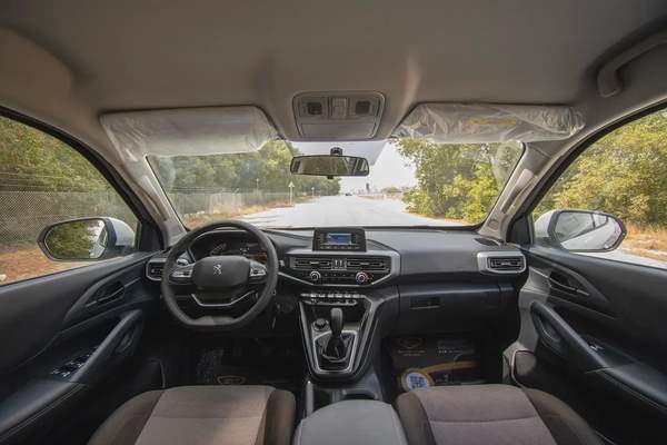 Brand New | Landtrek | Double Cabin 4X4 Manual | Diesel | GCC Specs | Ref#P19346