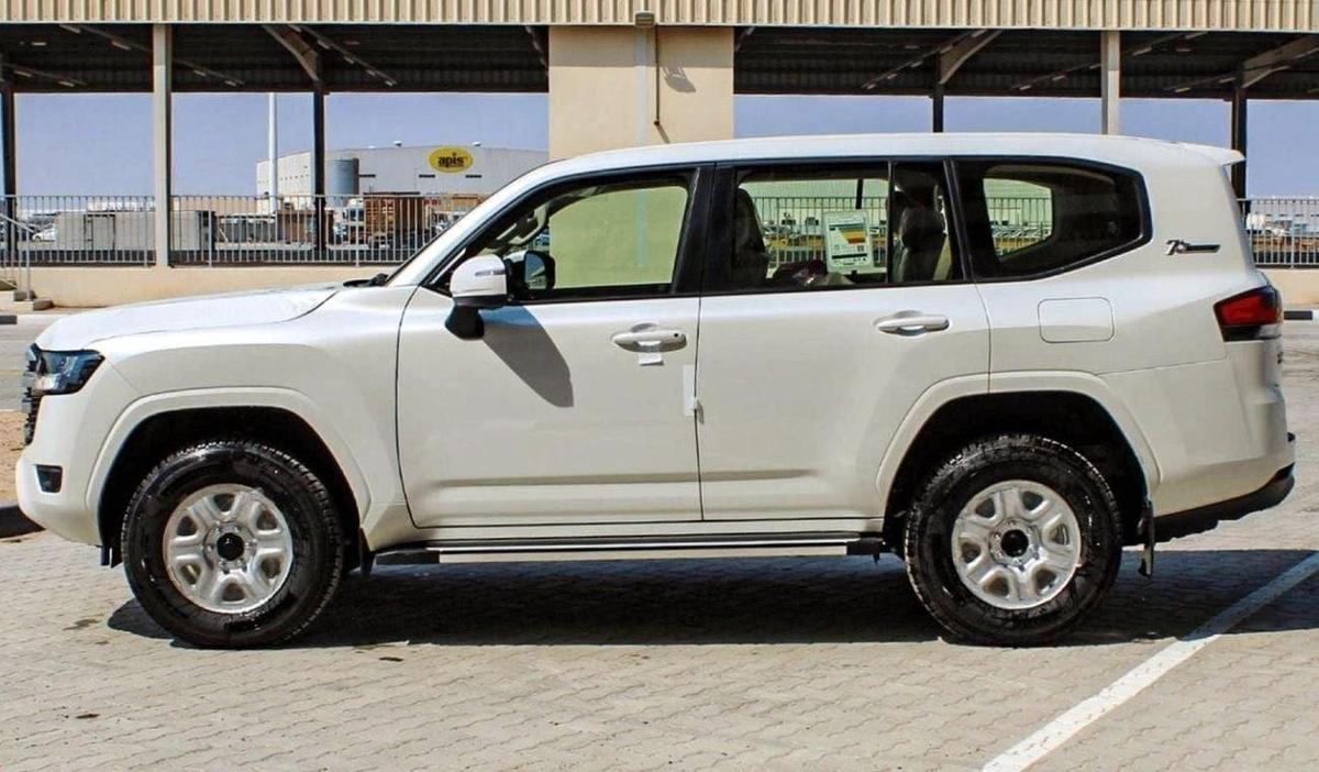 Toyota Land Cruiser LAND CRUISER GXR 3.3L DIESEL 2024-2-2