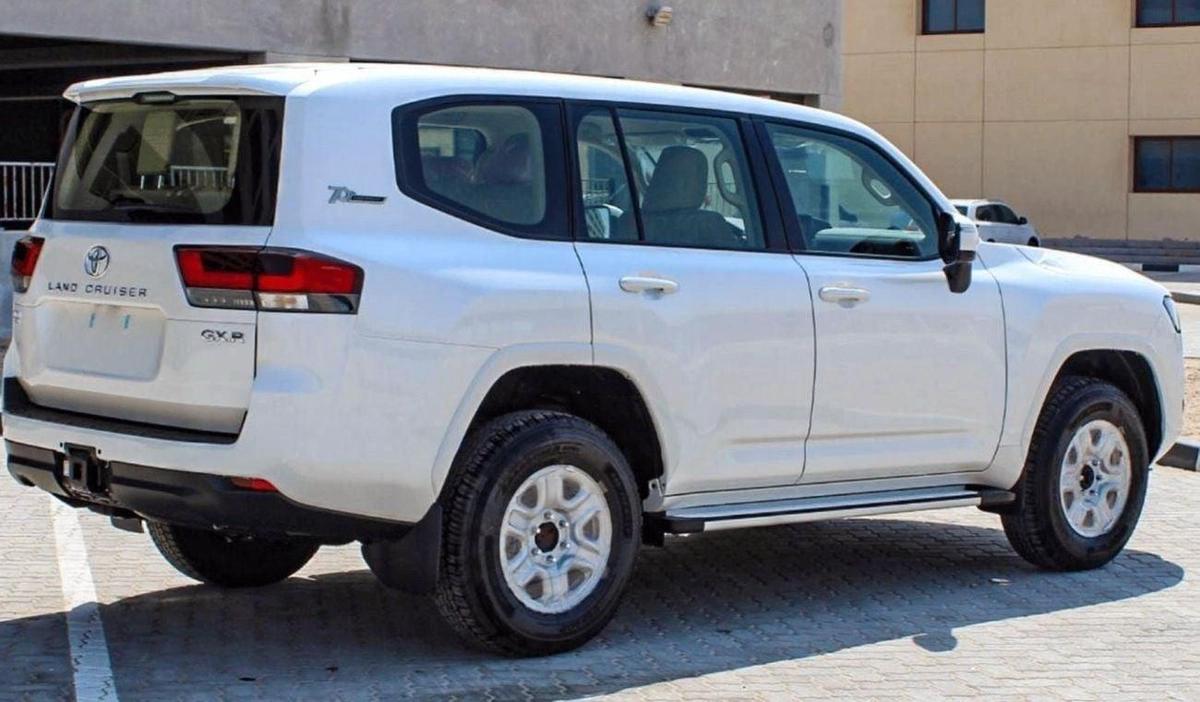 Toyota Land Cruiser LAND CRUISER GXR 3.3L DIESEL 2024-5-5