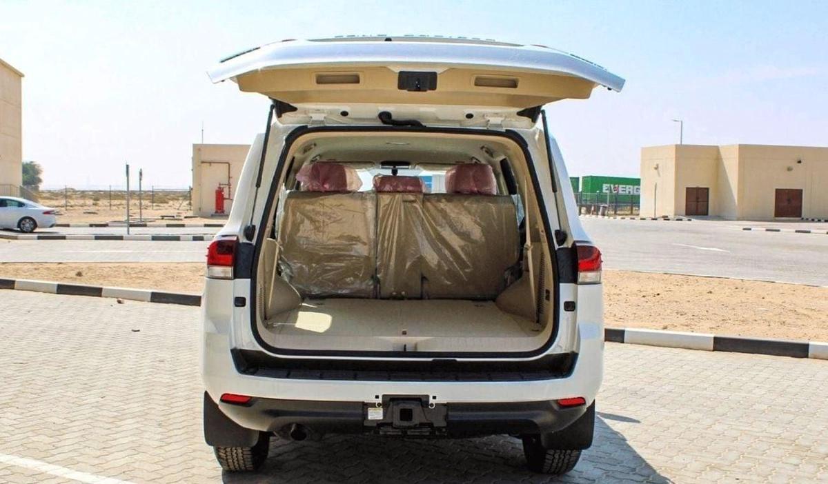 Toyota Land Cruiser LAND CRUISER GXR 3.3L DIESEL 2024-8-8