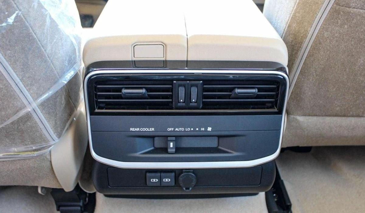 Toyota Land Cruiser LAND CRUISER GXR 3.3L DIESEL 2024-13-13