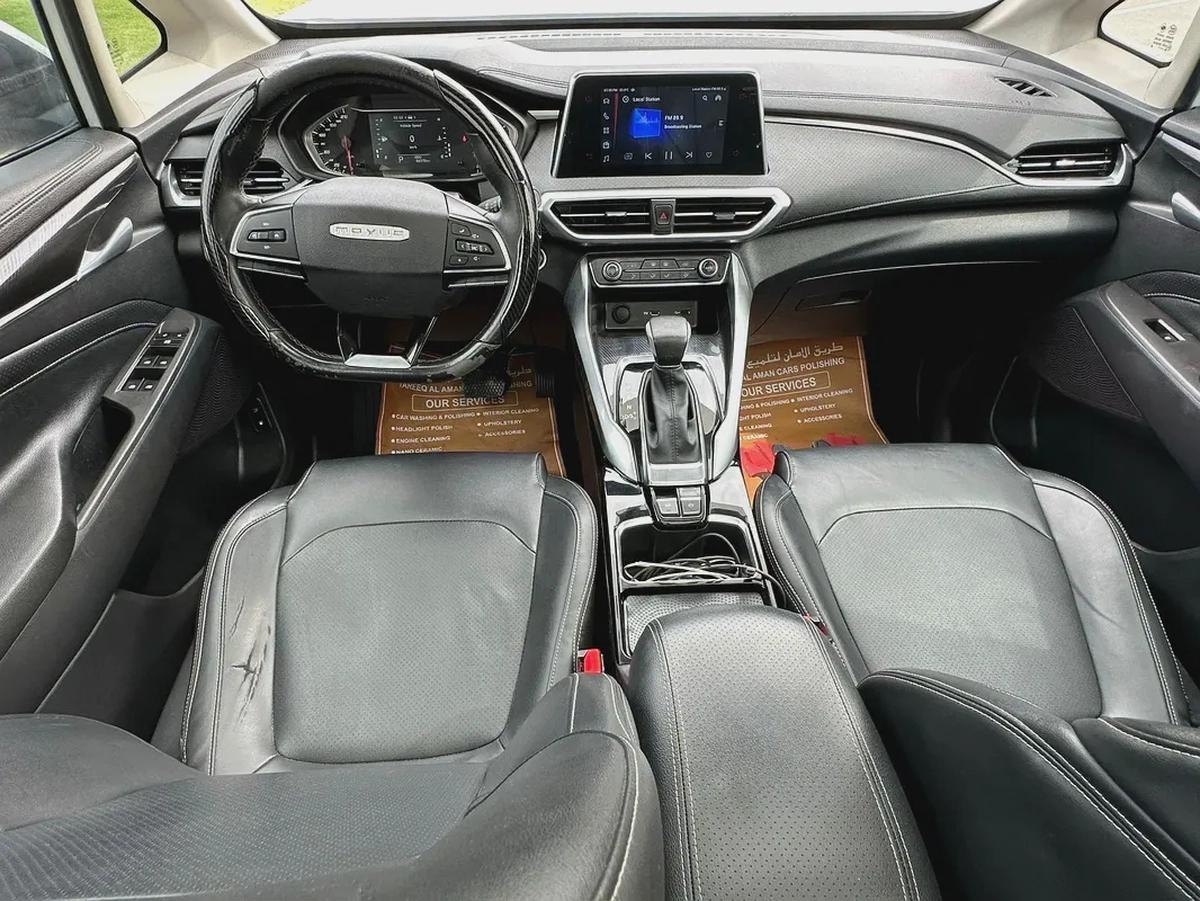 Maxus G50 2022 GCC full option panoramic sunroof Leather seat seven seater-8-8