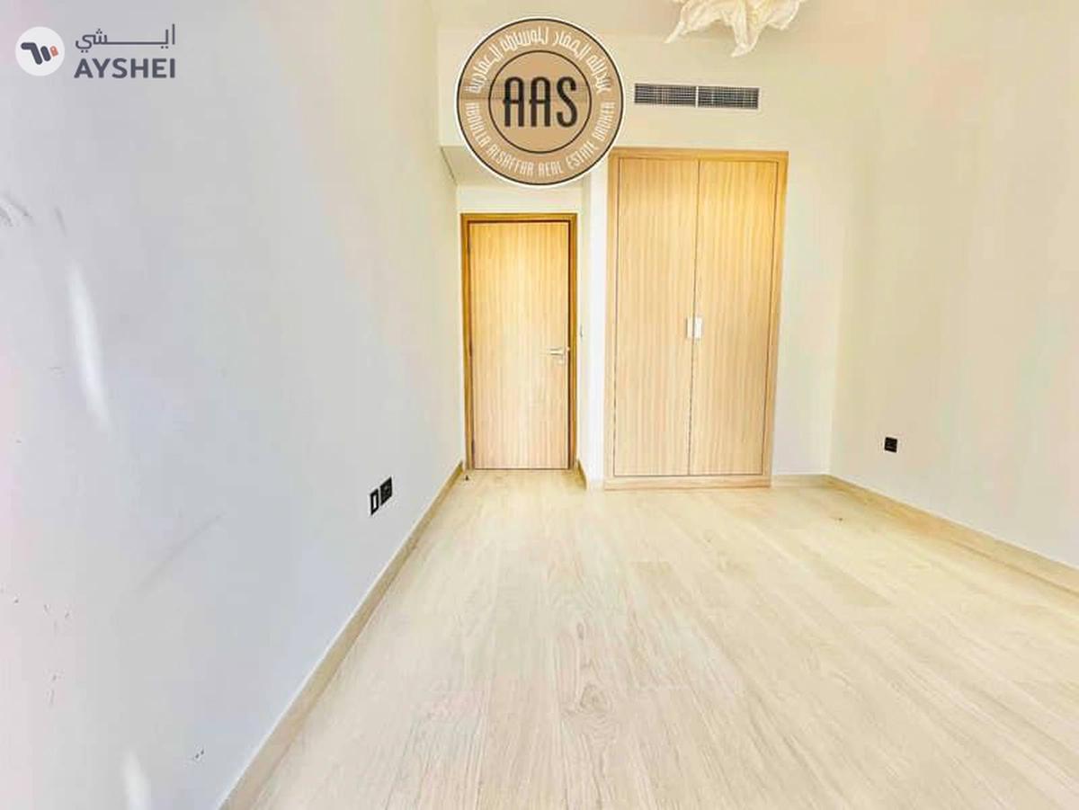 Pool view •• hot offer •• huge size •• great community-10-10