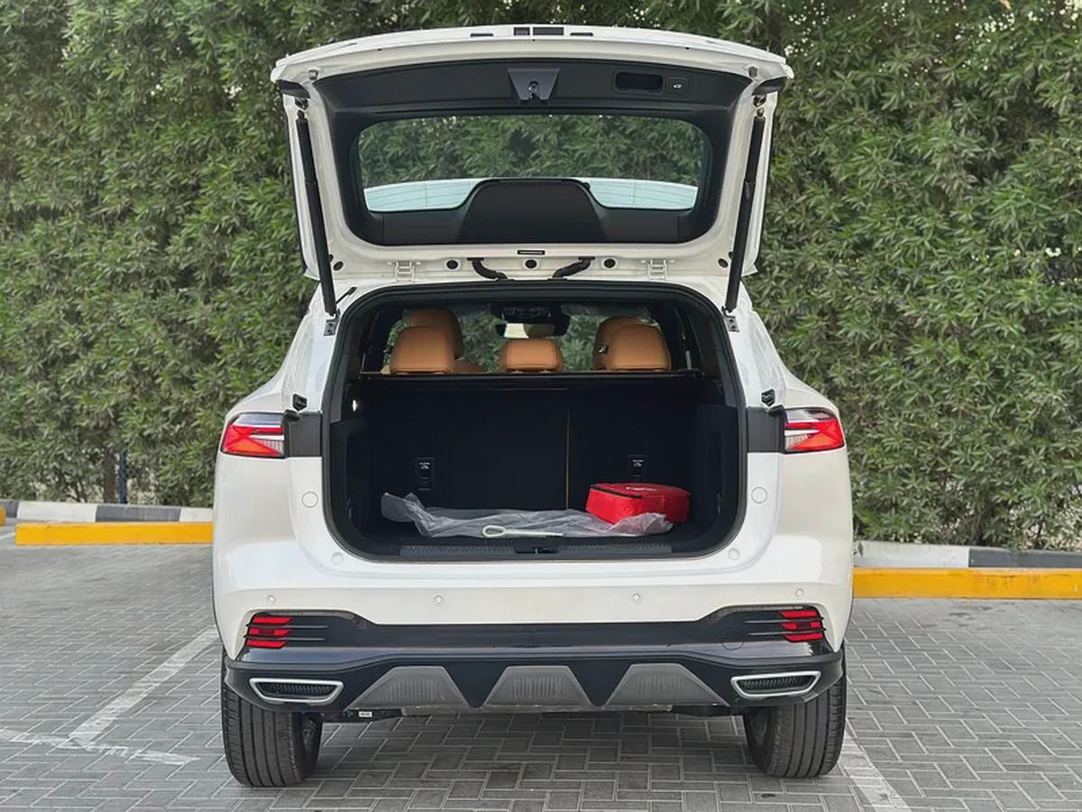 MG l HS LUXURY 2025 GCC I FULL OPTION-6-6