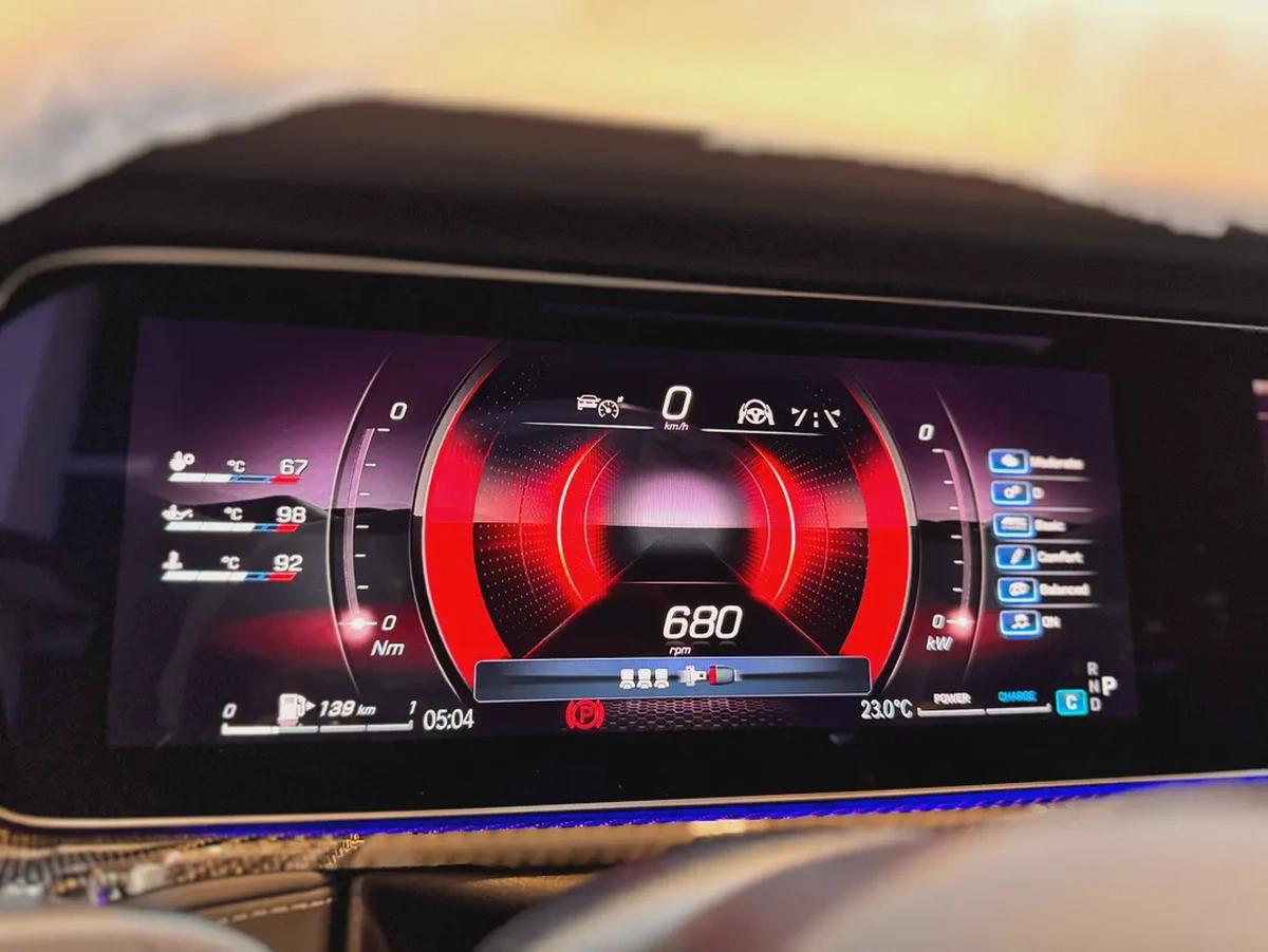 G63 AMG / 5 YEARS WARRANTY / FULL OPTION-15-15
