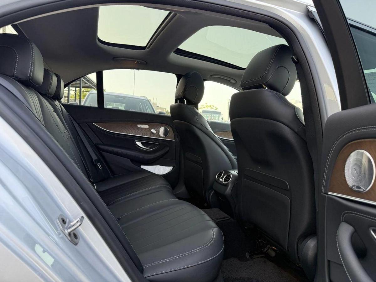 Mercedes-Benz E 450-16-16